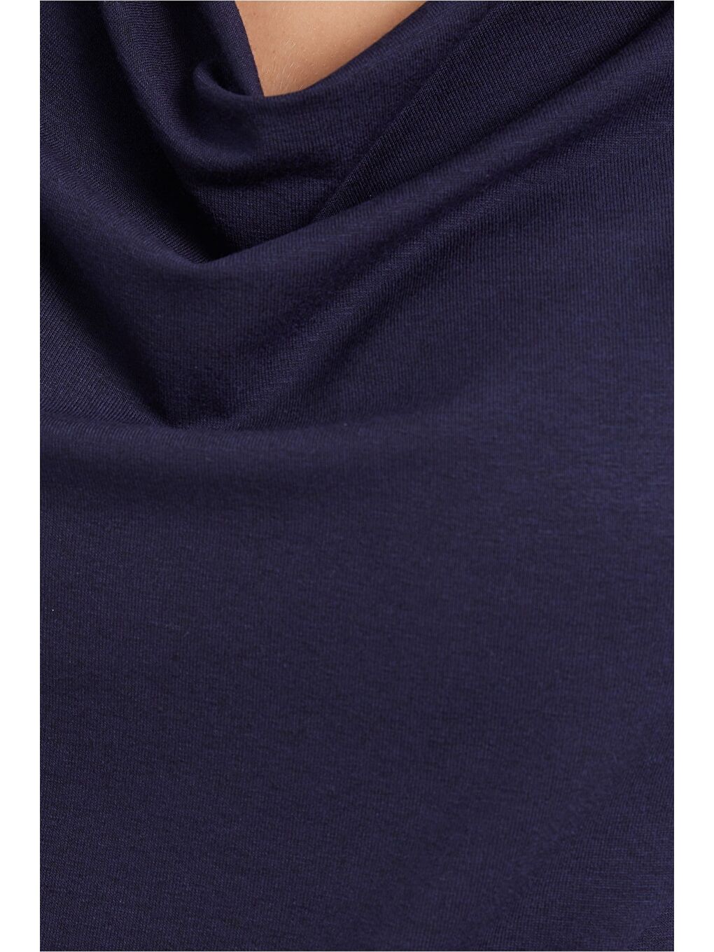 Kadın Oversize Rahat Kesim Asimetrik Yaka Kısa Kol Lacivert Viskon Bluz-4