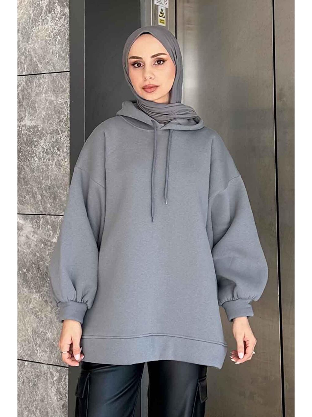 Gri Üç İplik Balon Kol Sweatshirt Füme