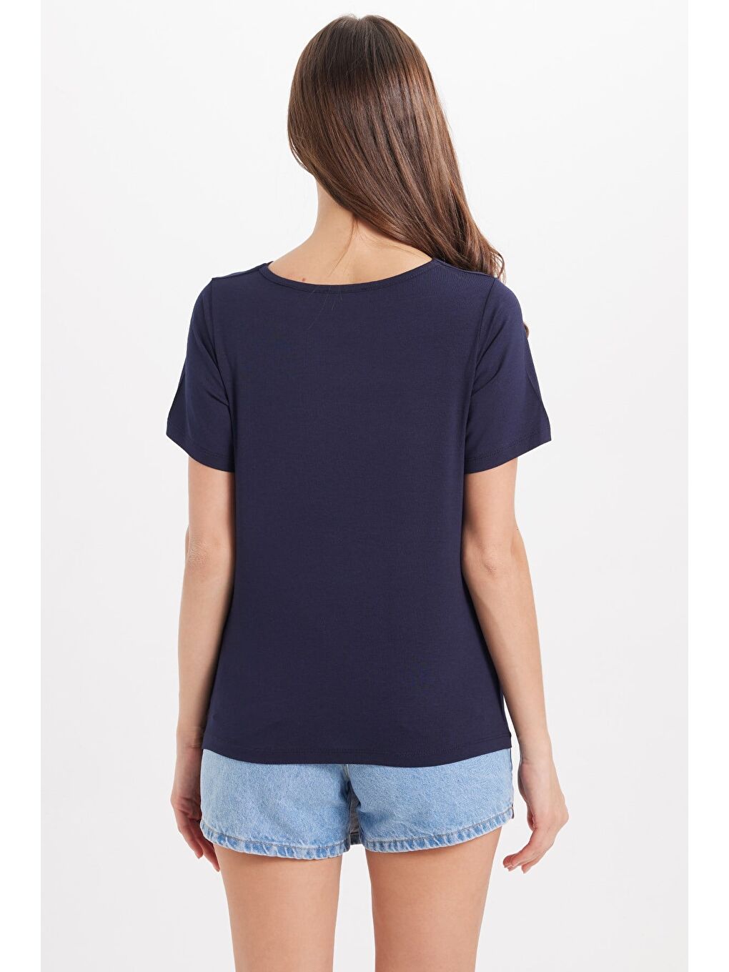 Kadın Oversize Rahat Kesim Asimetrik Yaka Kısa Kol Lacivert Viskon Bluz-5