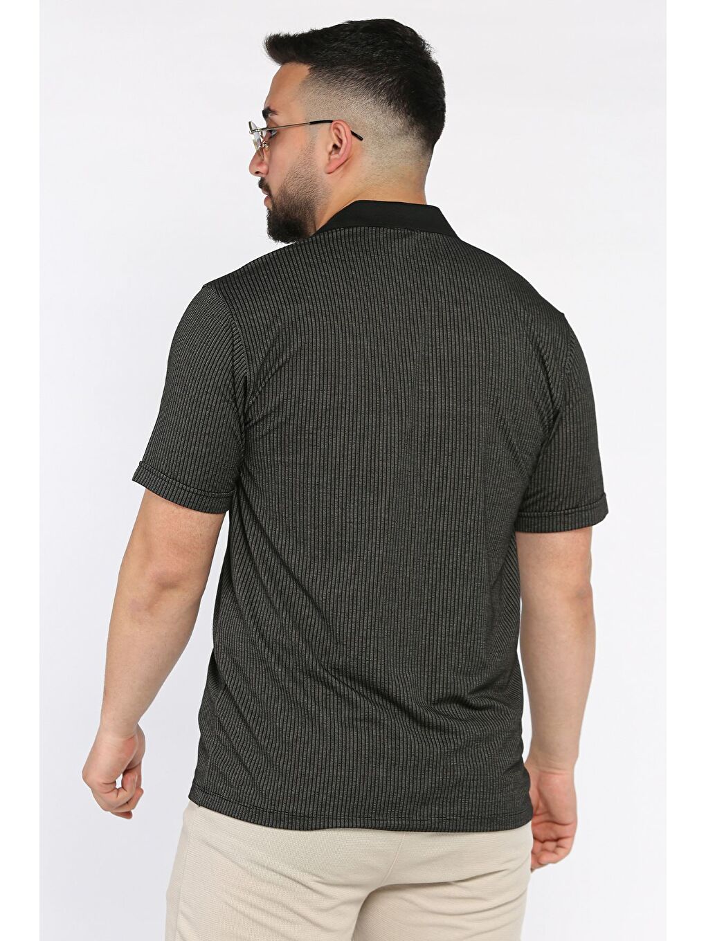 Siyah Polo Yaka Cepli Erkek Tişört-2