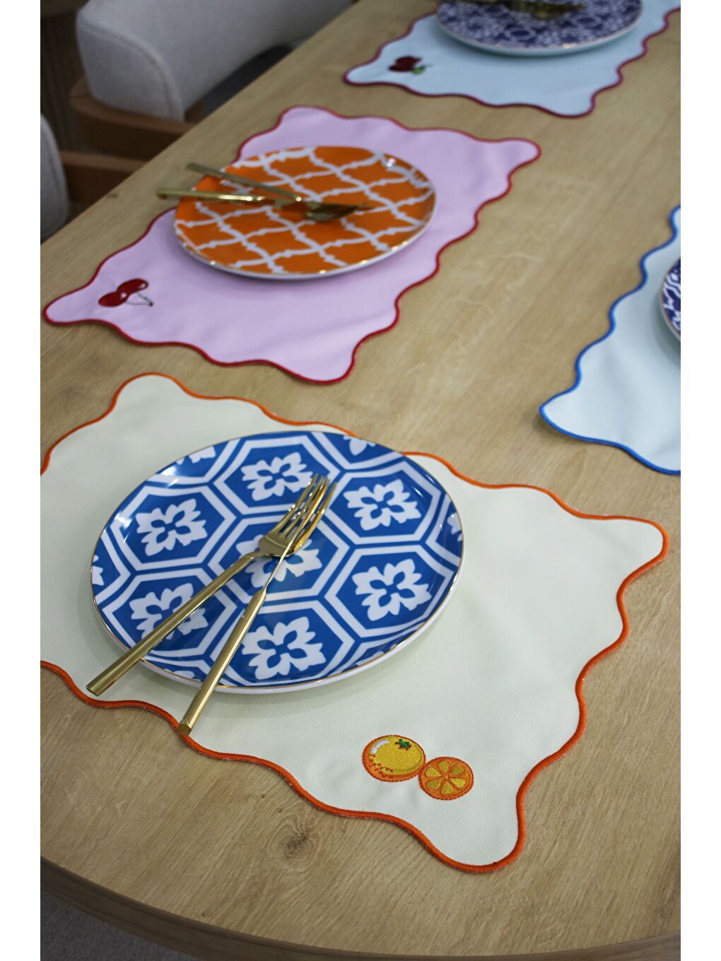 Juvi Portakal Nakış Detaylı Amerikan Servis 30x45 cm - Turuncu Tasarım