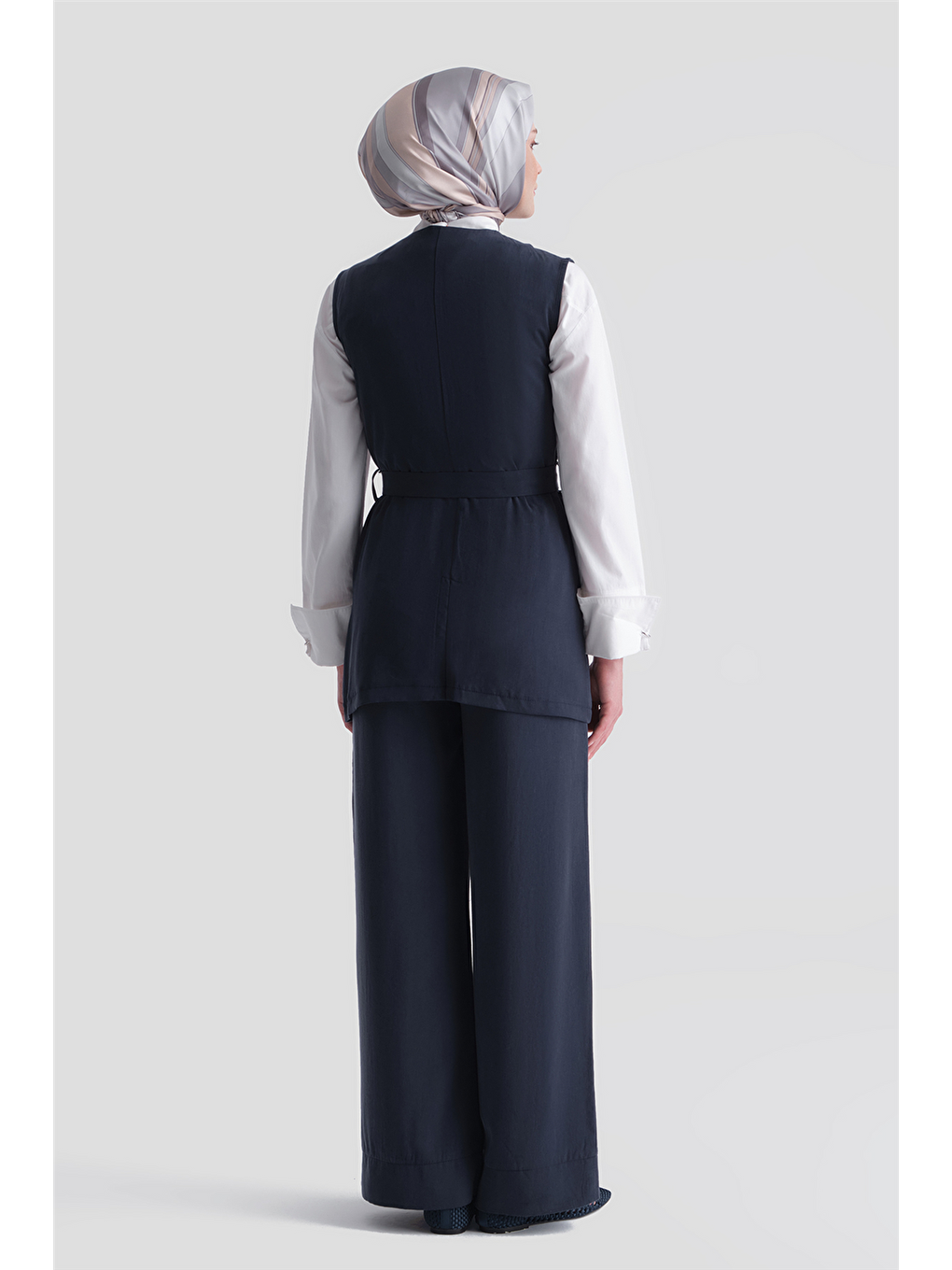 Yelekli Fitted Takım Lacivert-5