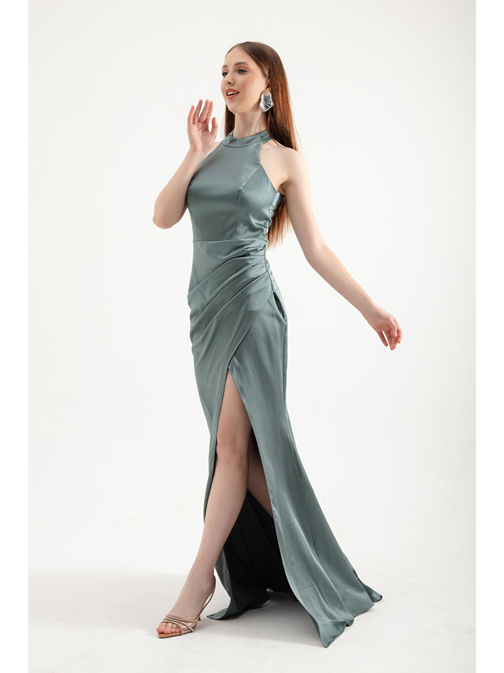 Mavi Kadın Firuze Halter Yaka Yırtmaçlı Uzun Saten Abiye Elbise-2