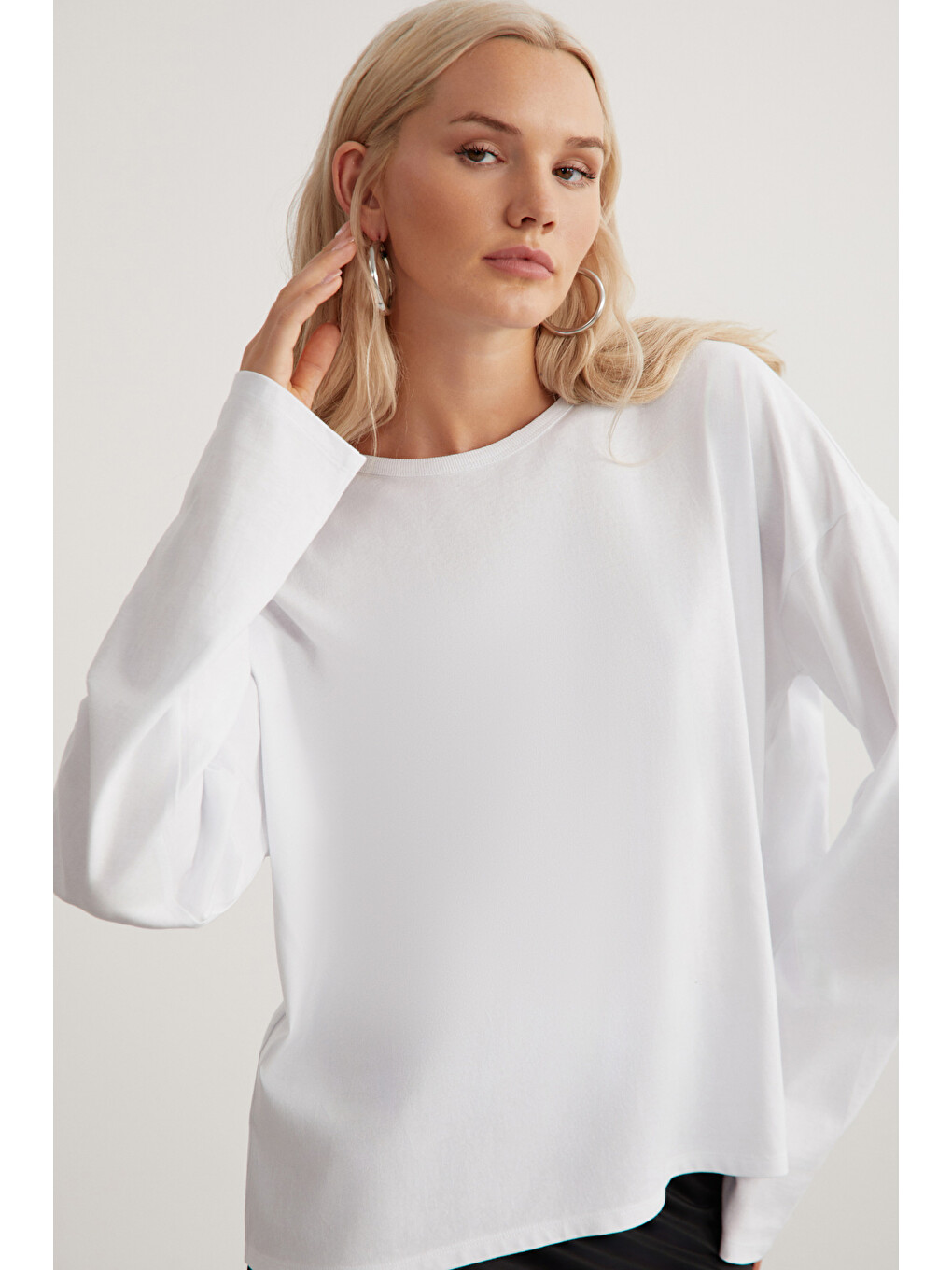 Beyaz BASIL Kadını Oversize %100 Organik Pamuk Örme Uzun Kol BEYAZ T-Shirt-1