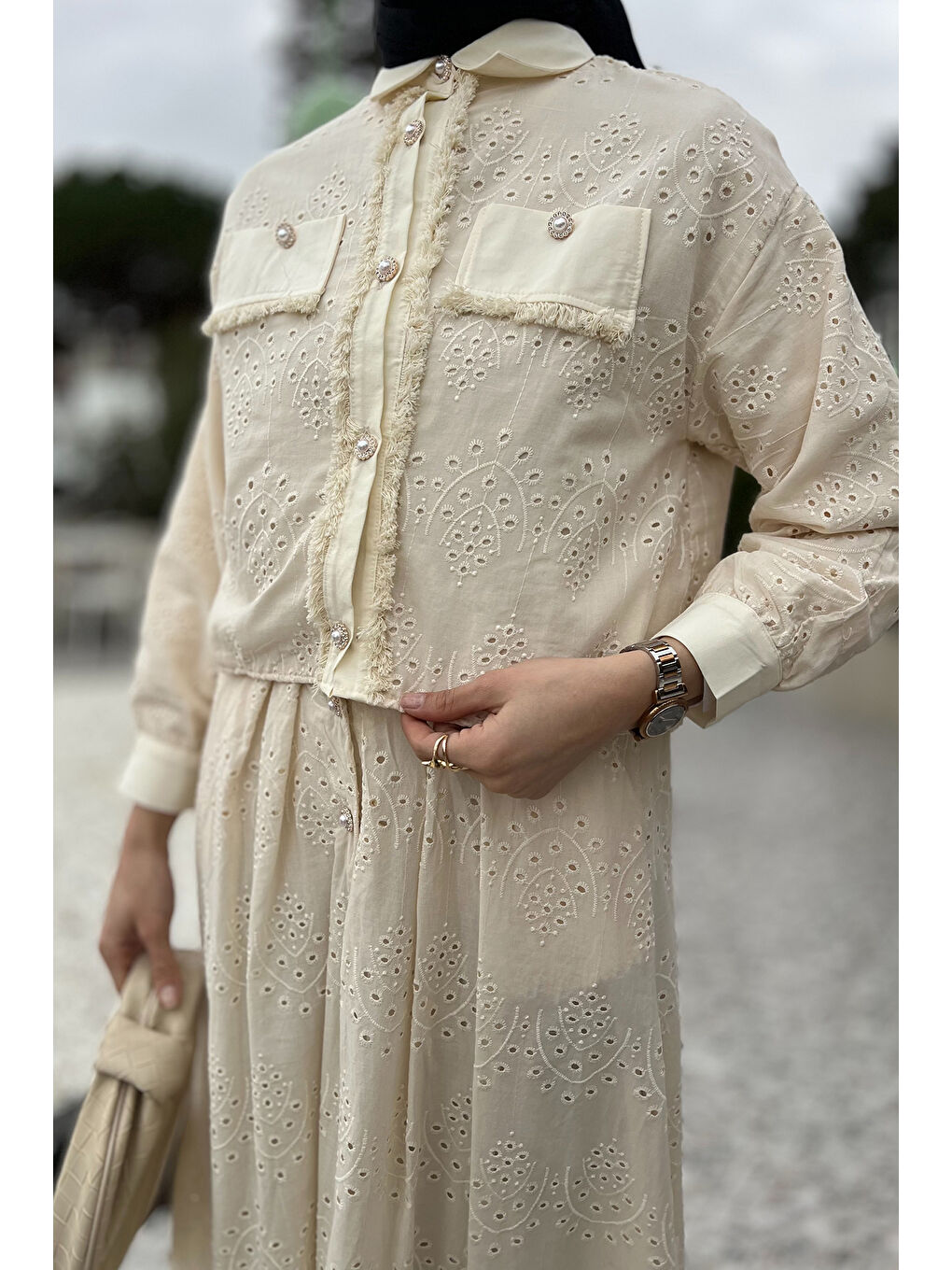 Bej Kadın Püskül Detaylı İnci Düğmeli Fistolu Tesettür Gömlek Etek İkili Takım-6