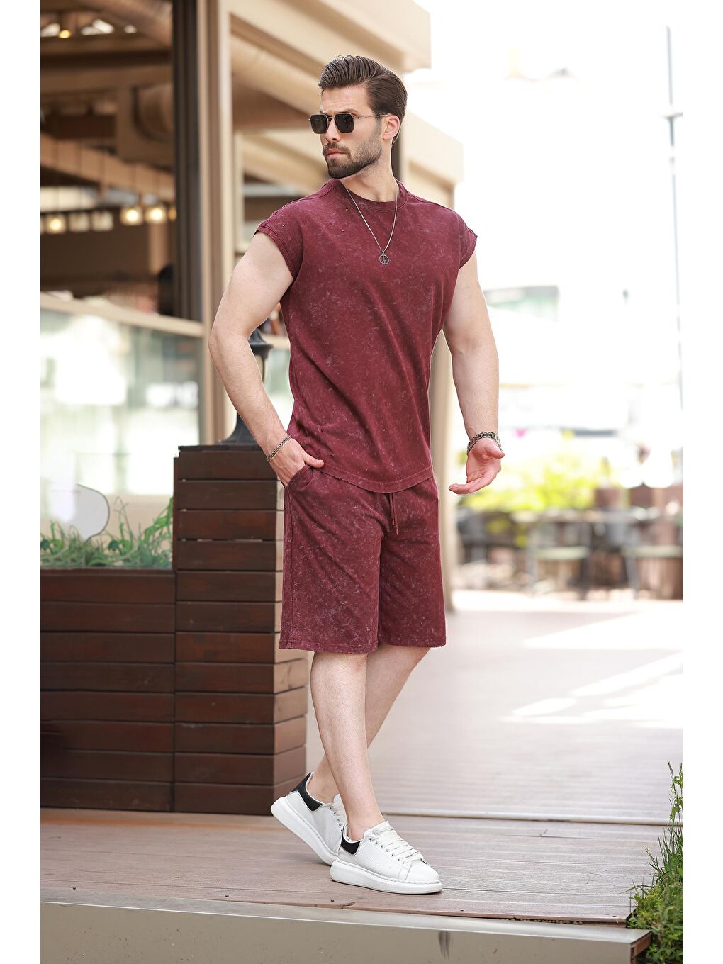 Bordo Basic Erkek Yırtık Detaylı Şort T-Shirt Takım E7319
