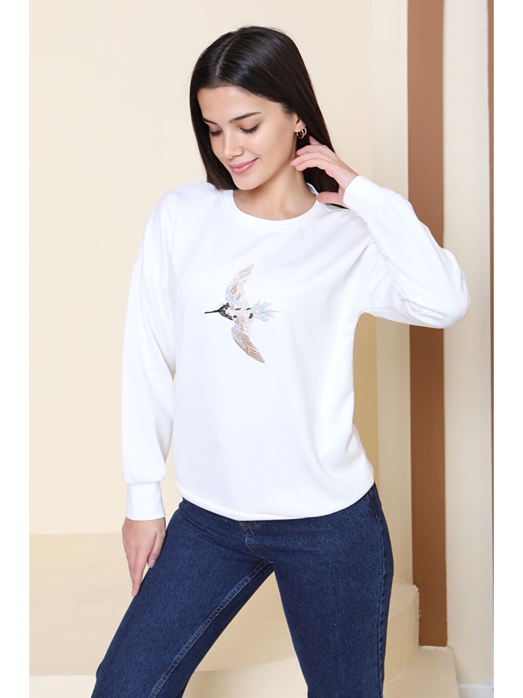 Kuş Nakışlı Modal Sweatshirt Beyaz - 27882-BEYAZ