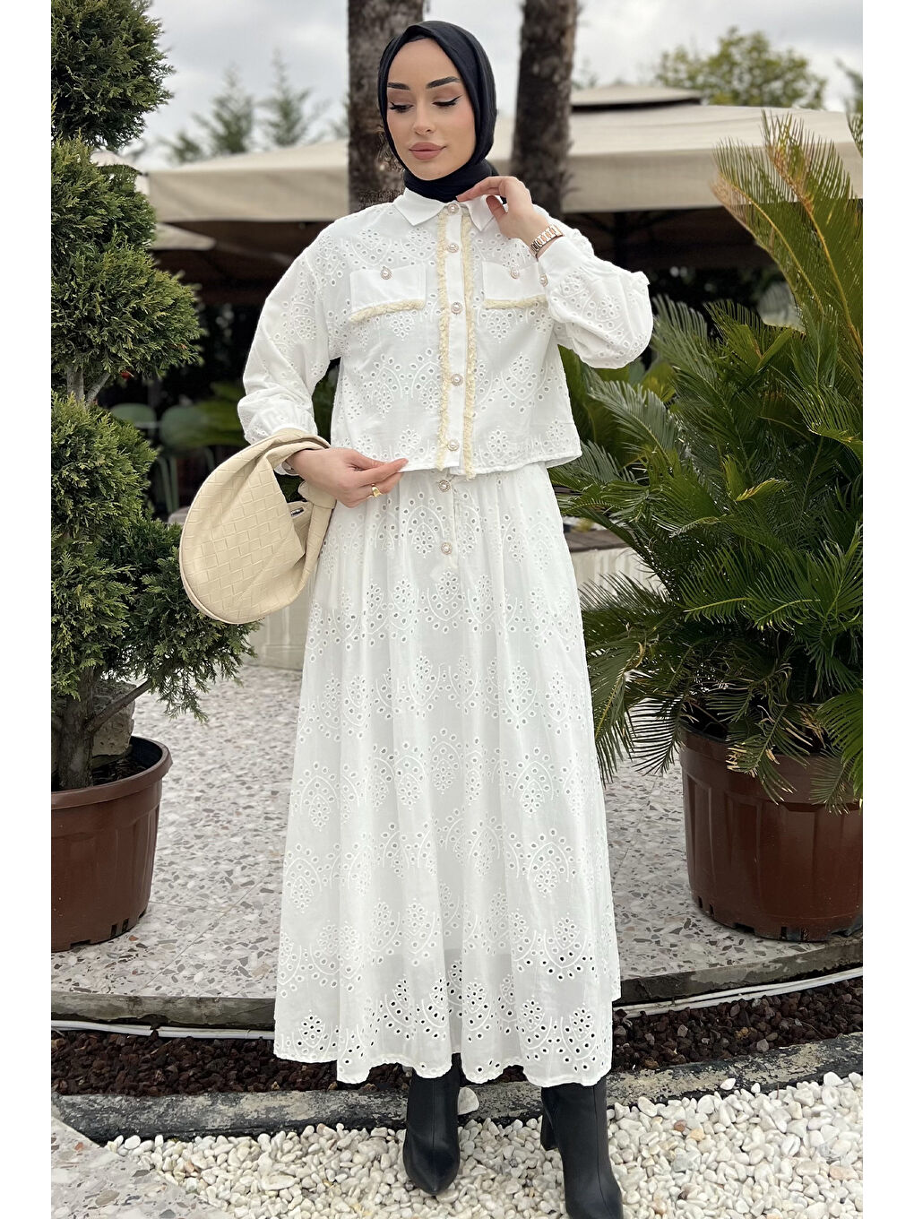 Ekru Kadın Püskül Detaylı İnci Düğmeli Fistolu Tesettür Gömlek Etek İkili Takım-3