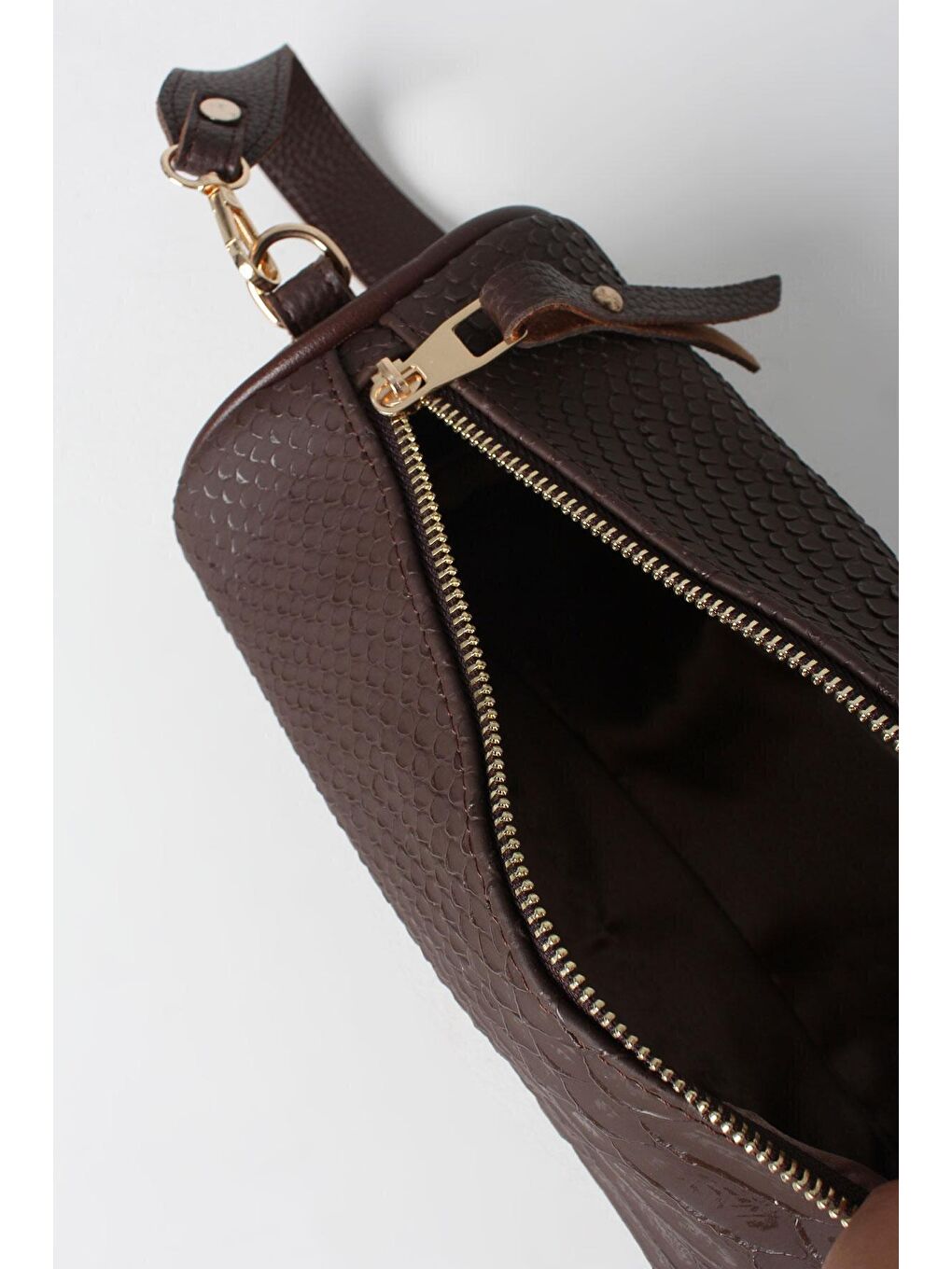 Kahverengi Kahve Çapraz Askılı Desenli Silindir Omuz Çantası-3