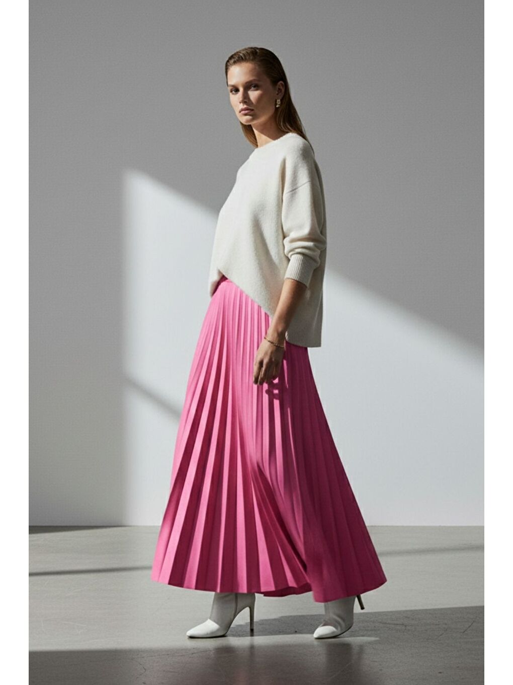 Deri Görünümlü Piliseli Pembe Maksi Etek-2