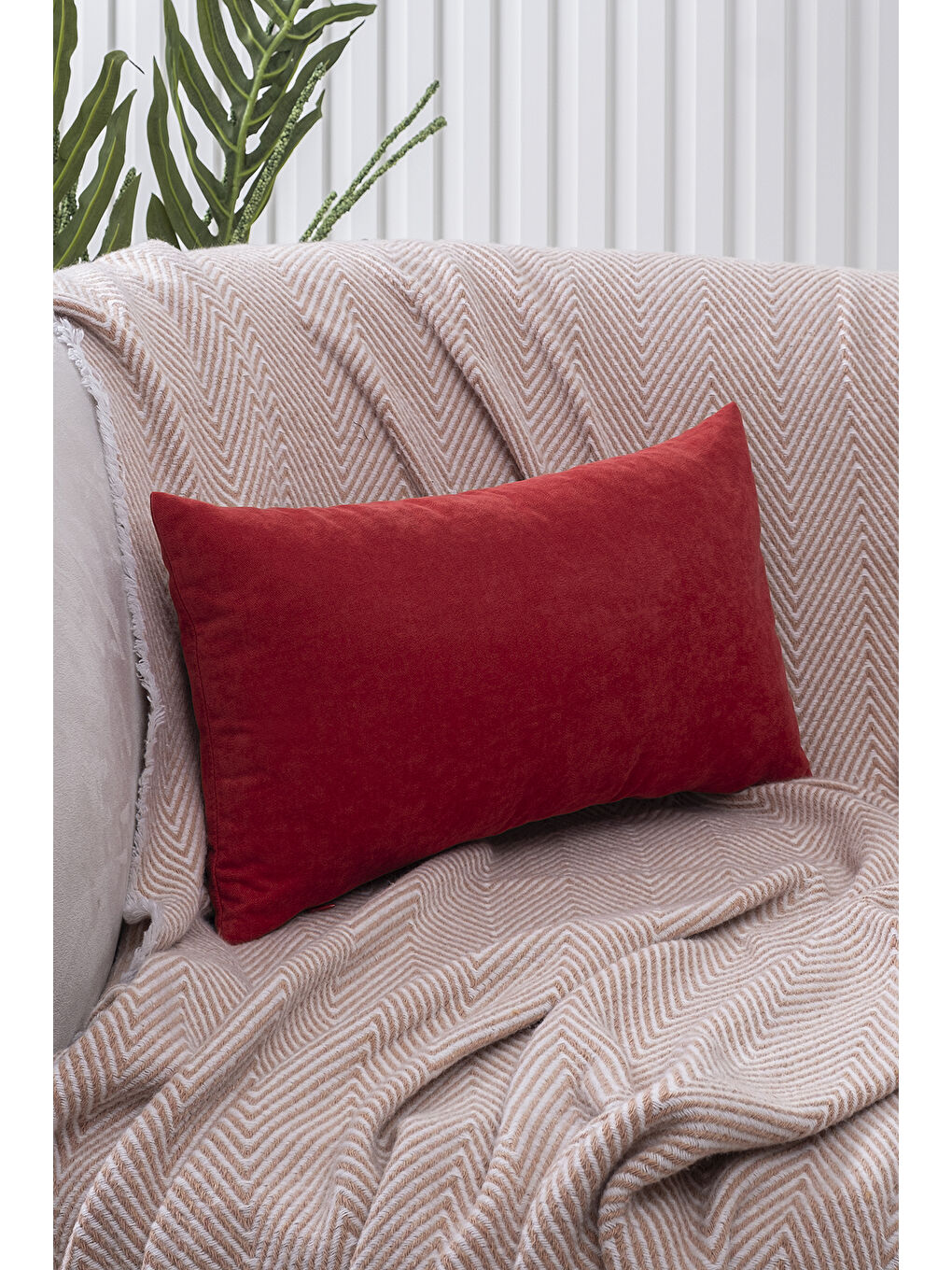 Panoroma Süet Dokulu Düz Punch (Panç) İçin Uygun Kırmızı 30x50 Dekoratif Kırlent Kılıfı