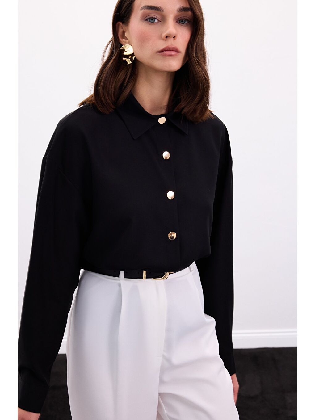 Çıtçıt Detaylı Gömlek - Siyah-4
