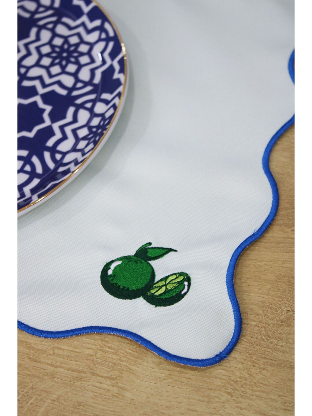 Juvi Lime Limon Nakış Detaylı Amerikan Servis 30x45 cm - Yeşil Tasarım-1