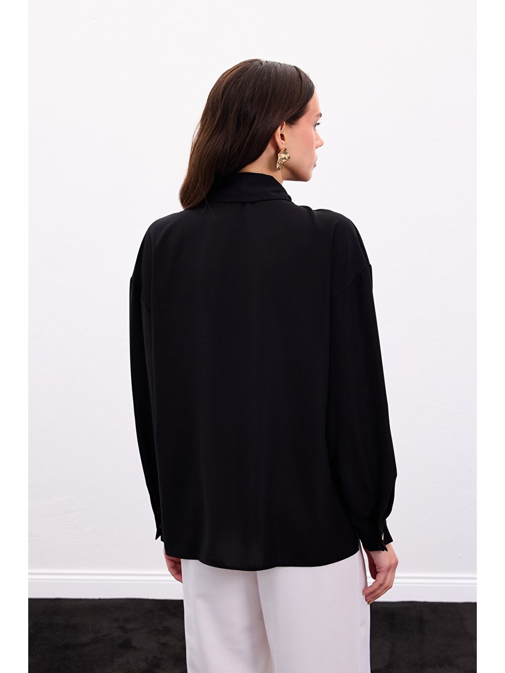 Çıtçıt Detaylı Gömlek - Siyah-7