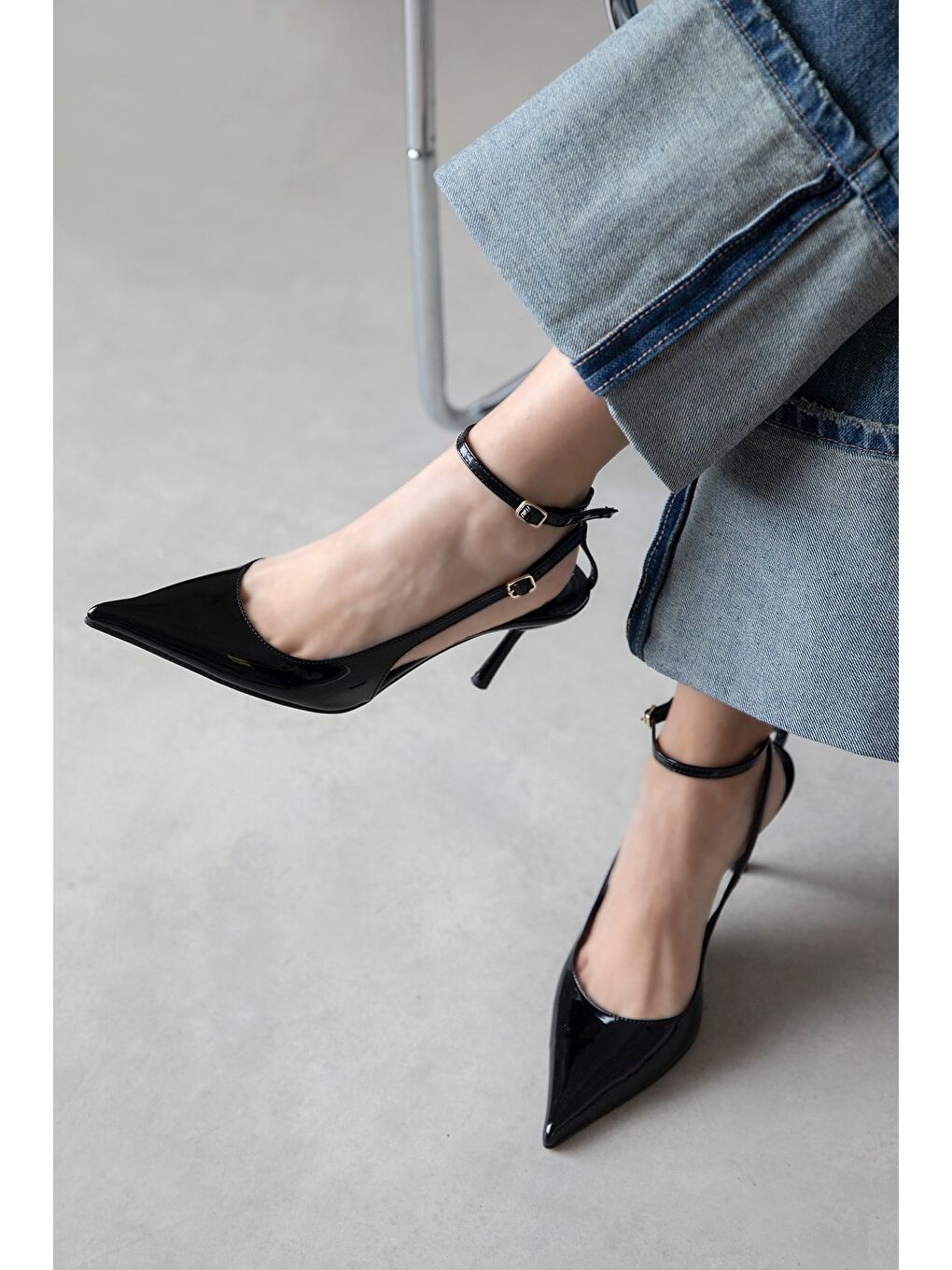 Mila Kadın Topuklu Rugan Ayakkabı Siyah-1