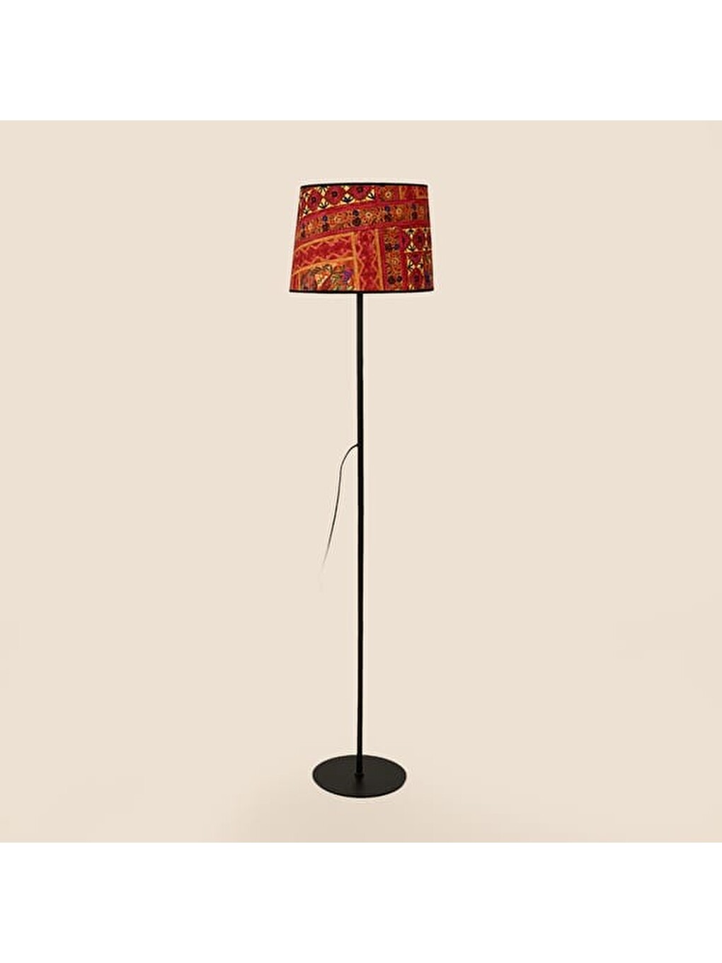 Karışık Lighting Metal Ayaklı Desenli Kumaş Başlık Lambader - Renkli - 150 cm