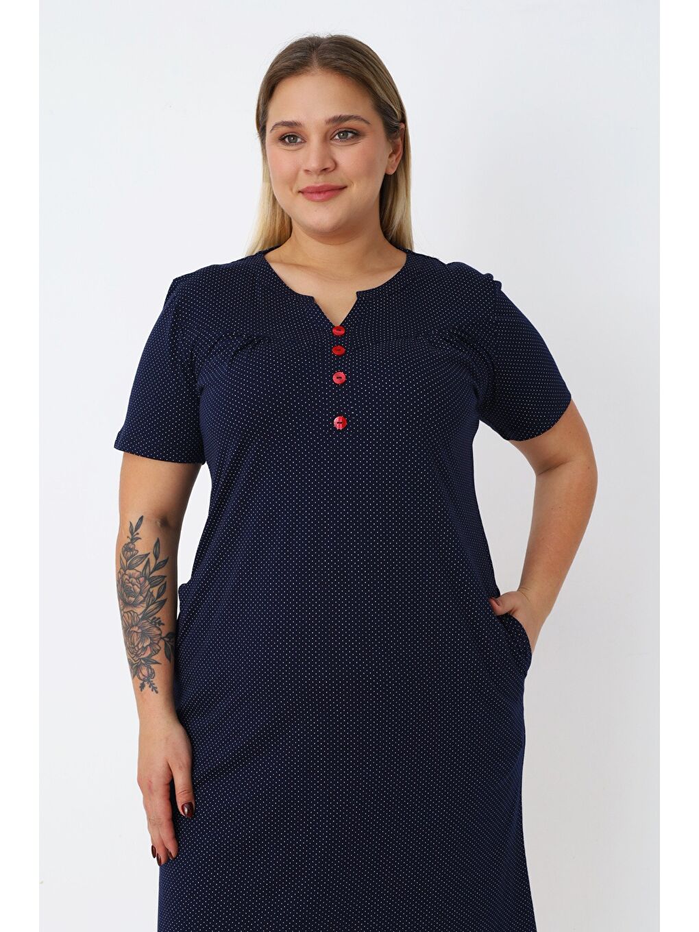 Lacivert Puantiyeli Kısa Kollu Cepli Düğmeli V Yaka Pamuklu Kadın Büyük Beden Elbise-3