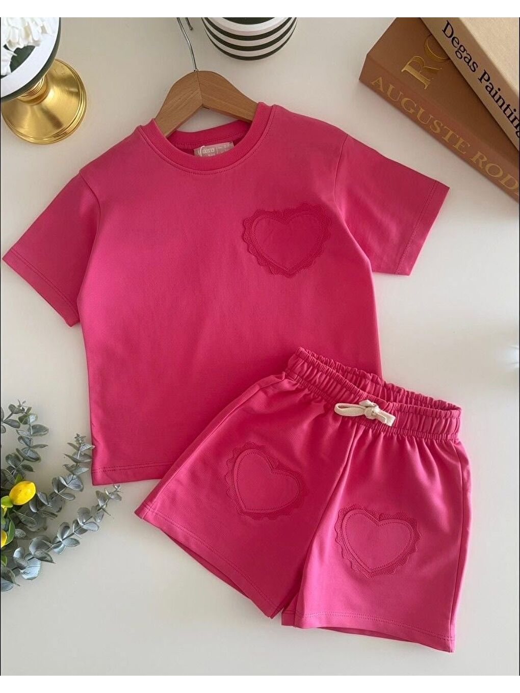 Kız Çocuk Pamuklu Pembe Kalp Cepli T-Shirt Şort Takım-1