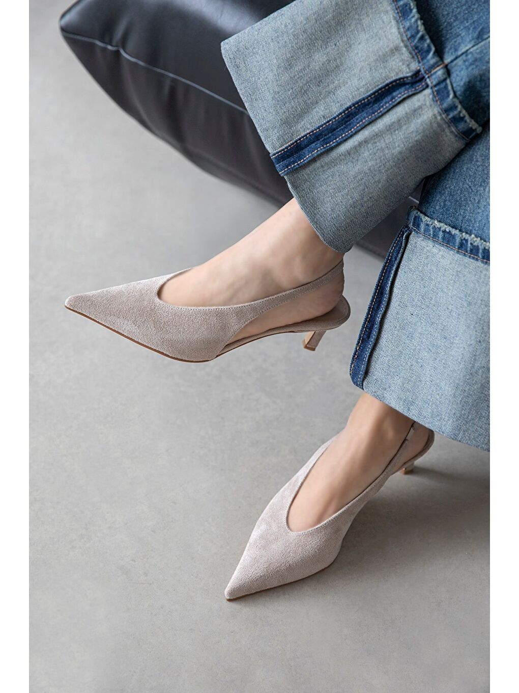 Alez Kadın Süet Topuklu Ayakkabı Bej