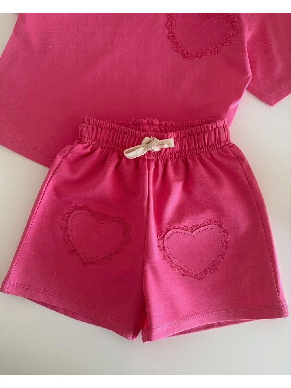 Kız Çocuk Pamuklu Pembe Kalp Cepli T-Shirt Şort Takım-2