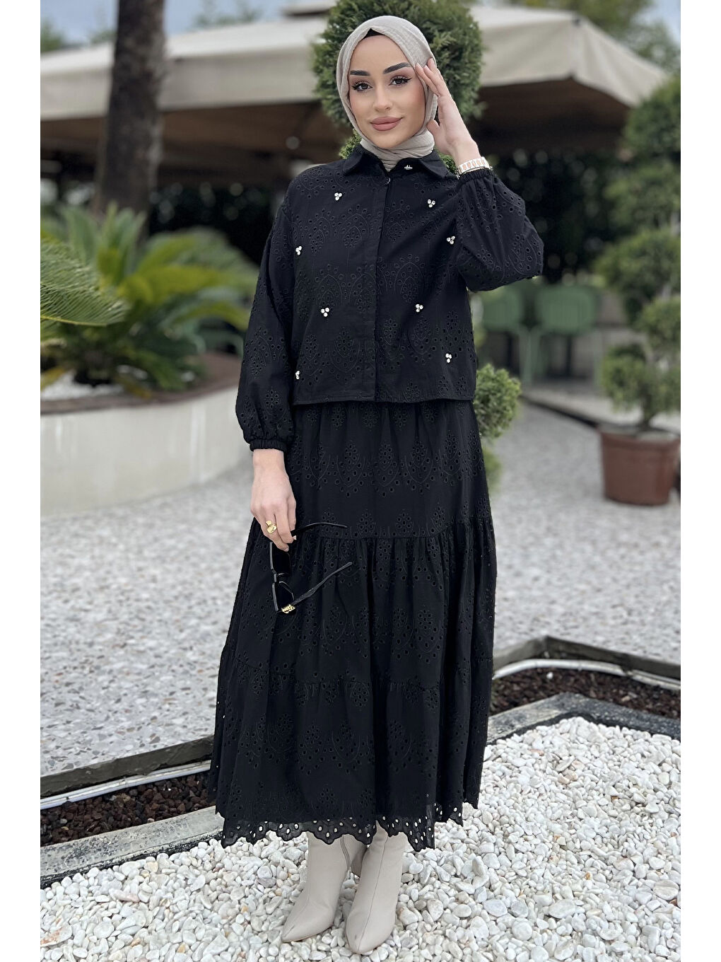 Siyah Kadın Taşlı Ve Fistolu Gömlek Etek Tesettür İkili Takım-3