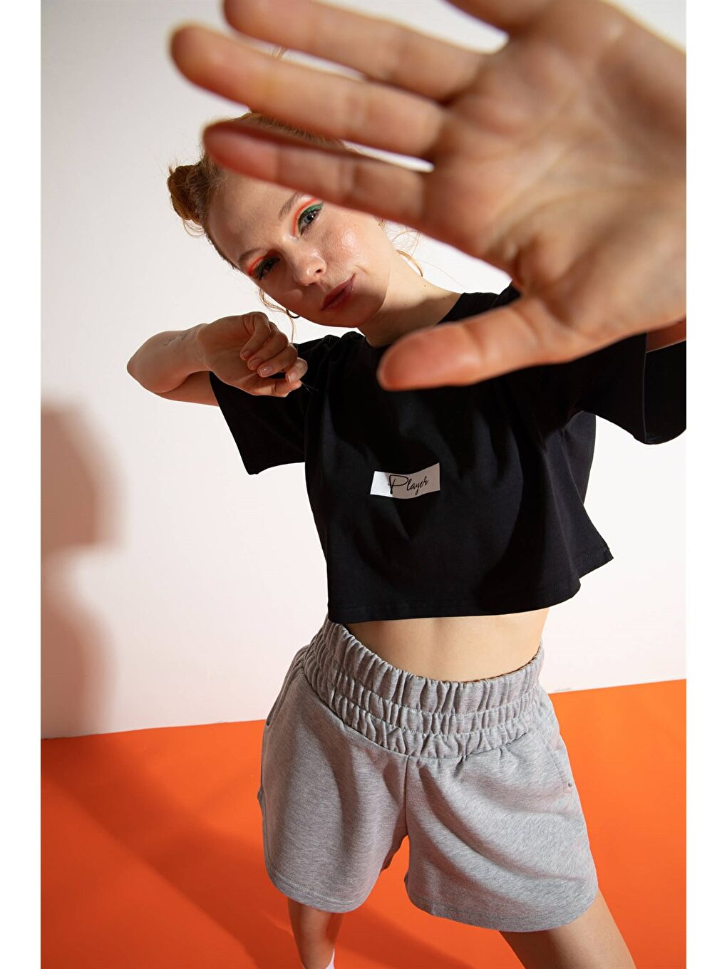 Kadın Kısa Player Siyah T-Shirt-1
