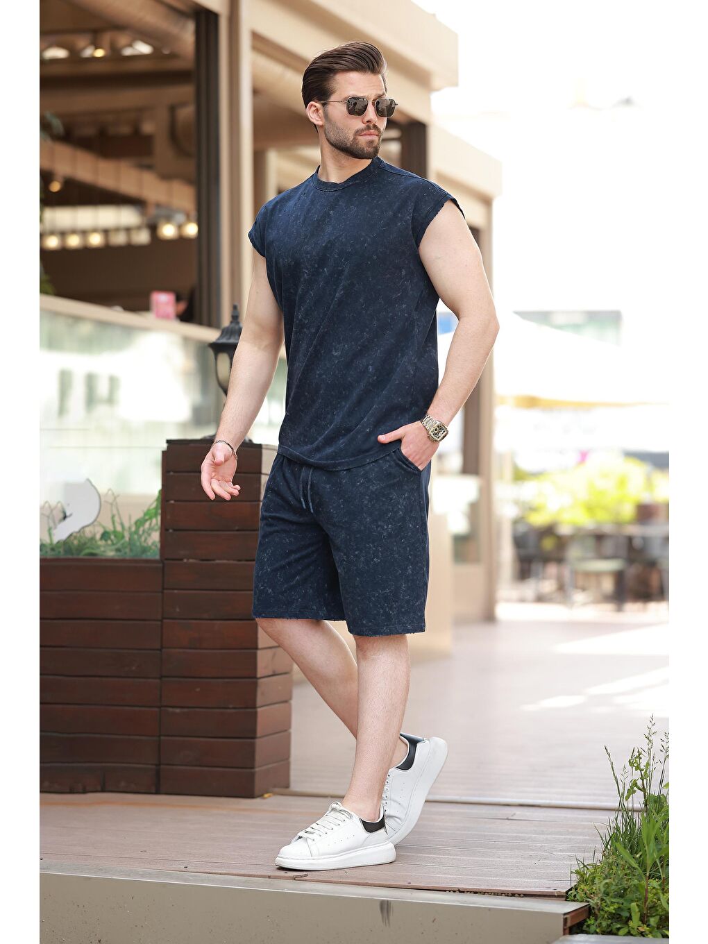 Lacivert Basic Erkek Yırtık Detaylı Şort T-Shirt Takım E7319