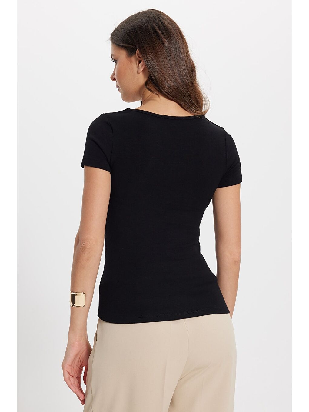 Kadın Slim Fit Dar Kesim Pamuklu V Yaka Kısa Kollu Siyah Bluz-4