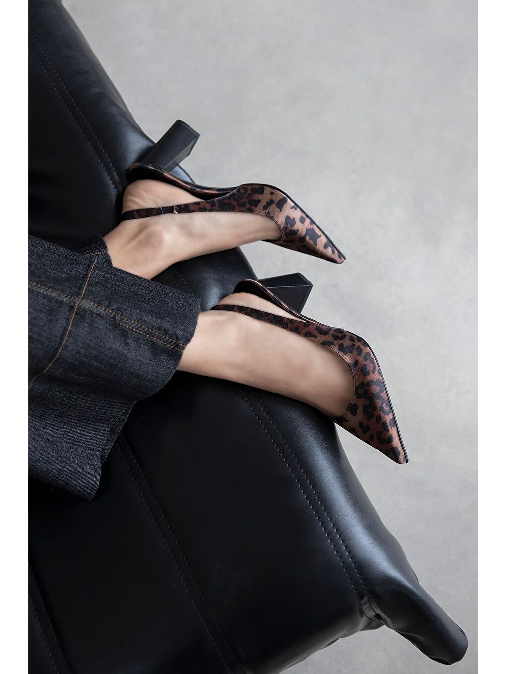 Kahverengi Vera Kadın Saten Topuklu Ayakkabı Leopar-1