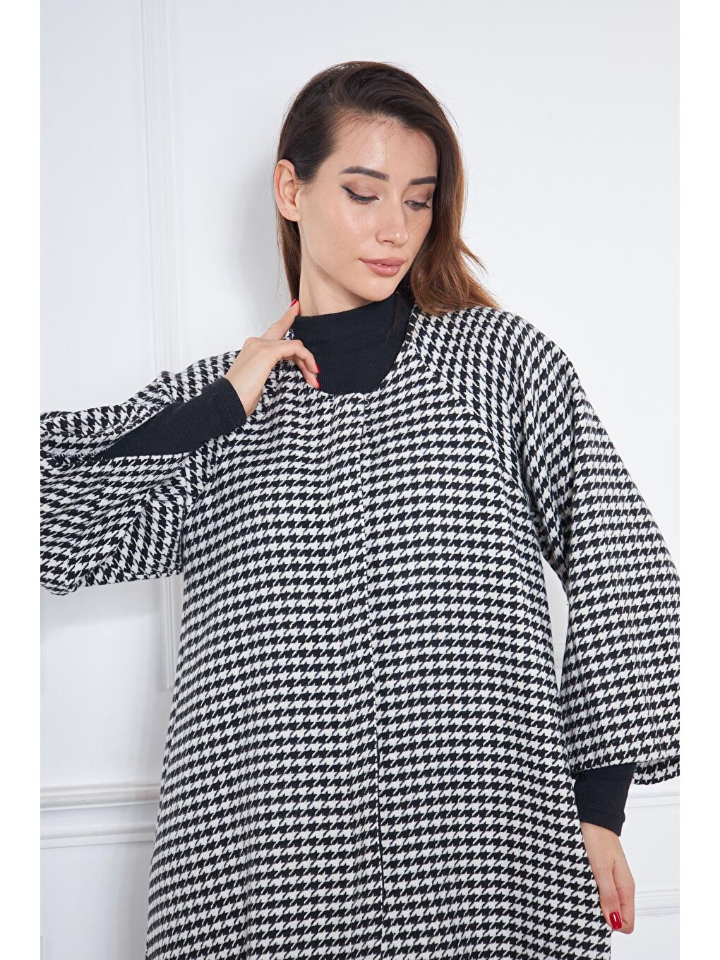 Beyaz Kadın Oversize Uzun Kol Kaşe Panço-2