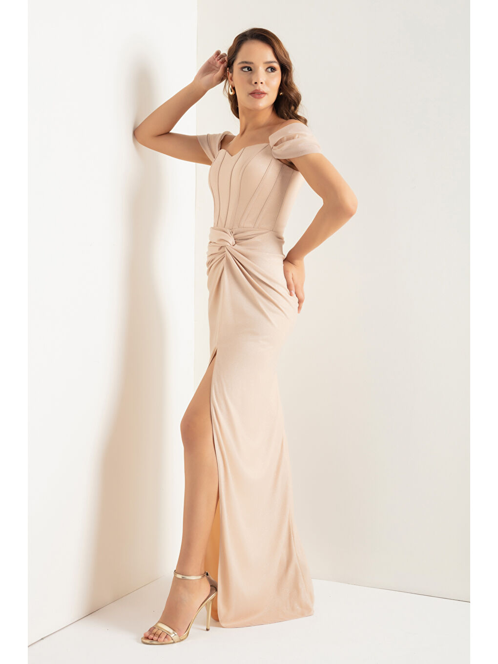 Kadın Bej Kruvaze Astarlı Korse Detaylı Uzun Simli Abiye-3