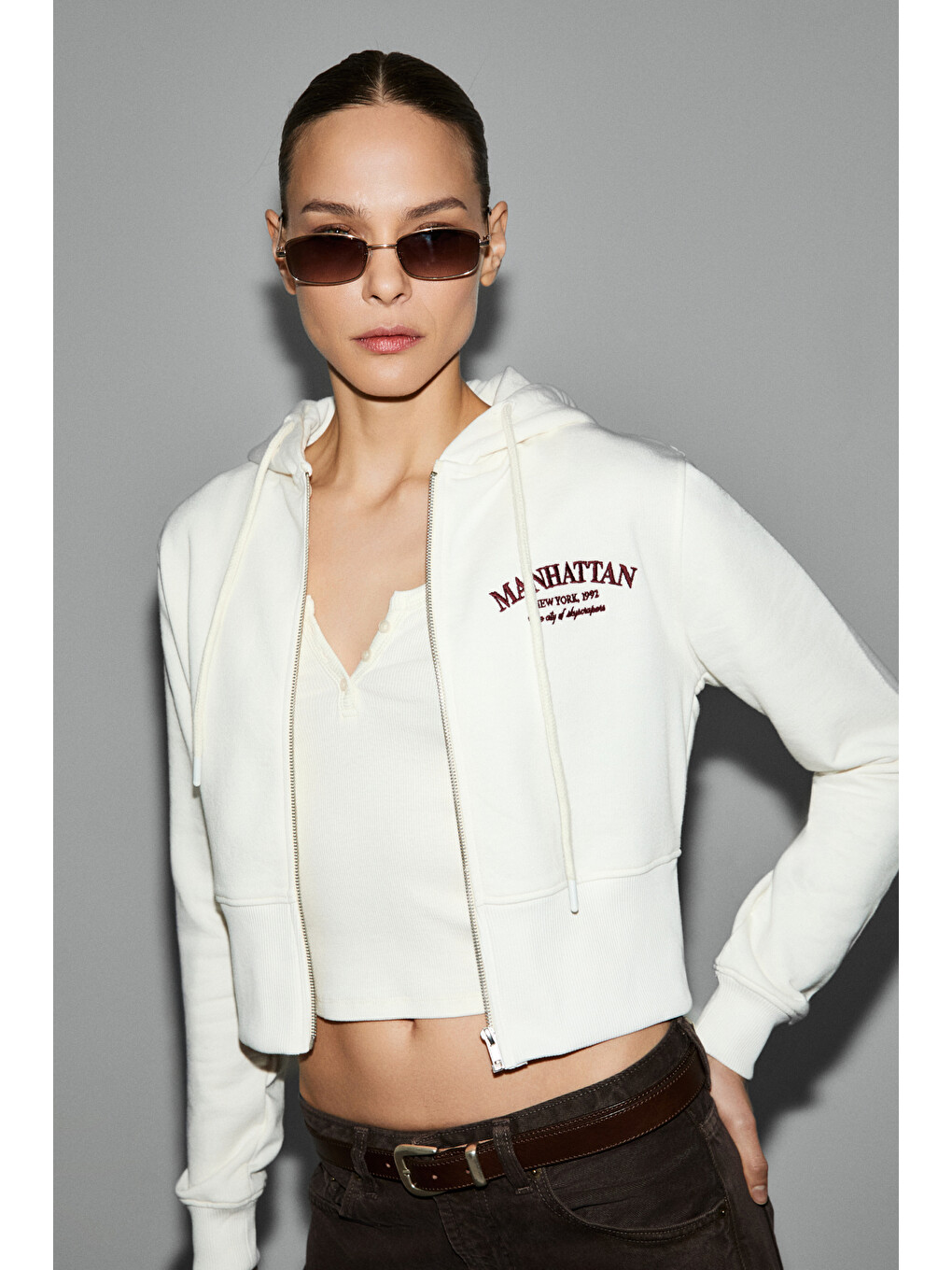 Iressıne Kadın Kapüşonlu Fermuarlı Uzun Kollu Regular Beyaz Sweatshirt-3