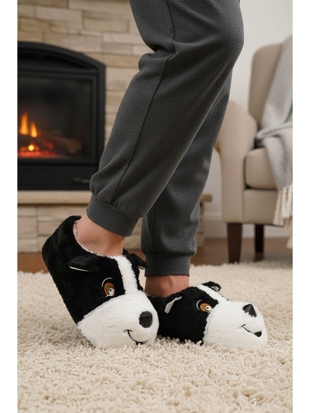 Siyah Köpek Desenli Unisex Panduf 26K001-2