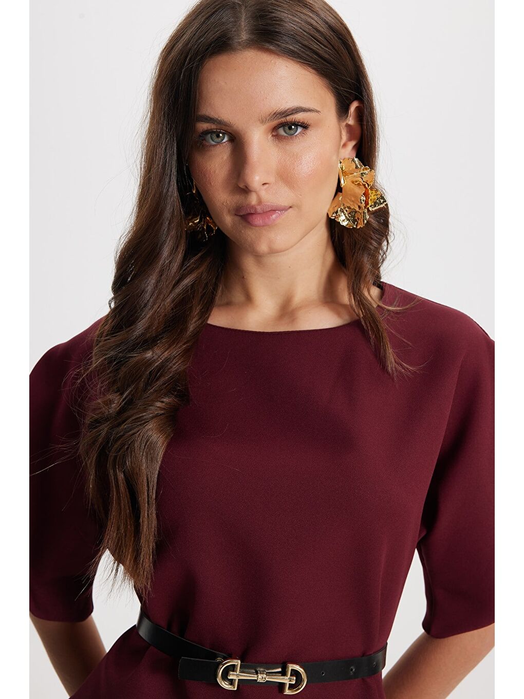 Kadın Slim Fit Dar Kesim Kol Detaylı İnce Kemerli Fermuarlı Bordo Bluz Gömlek-2