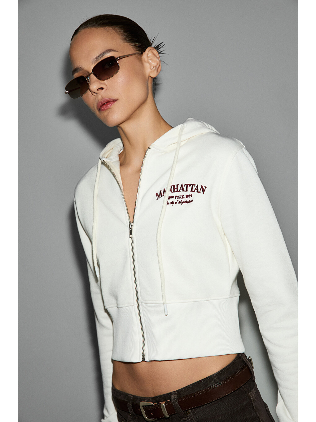 Iressıne Kadın Kapüşonlu Fermuarlı Uzun Kollu Regular Beyaz Sweatshirt-4
