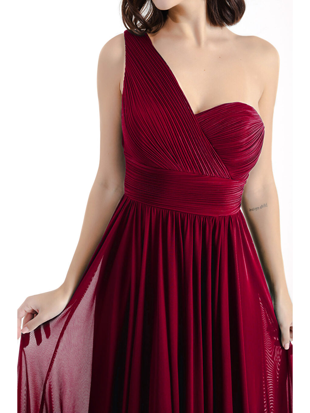 Kadın Bordo Tek Omuz Yırtmaçlı Uzun Abiye Elbise-3