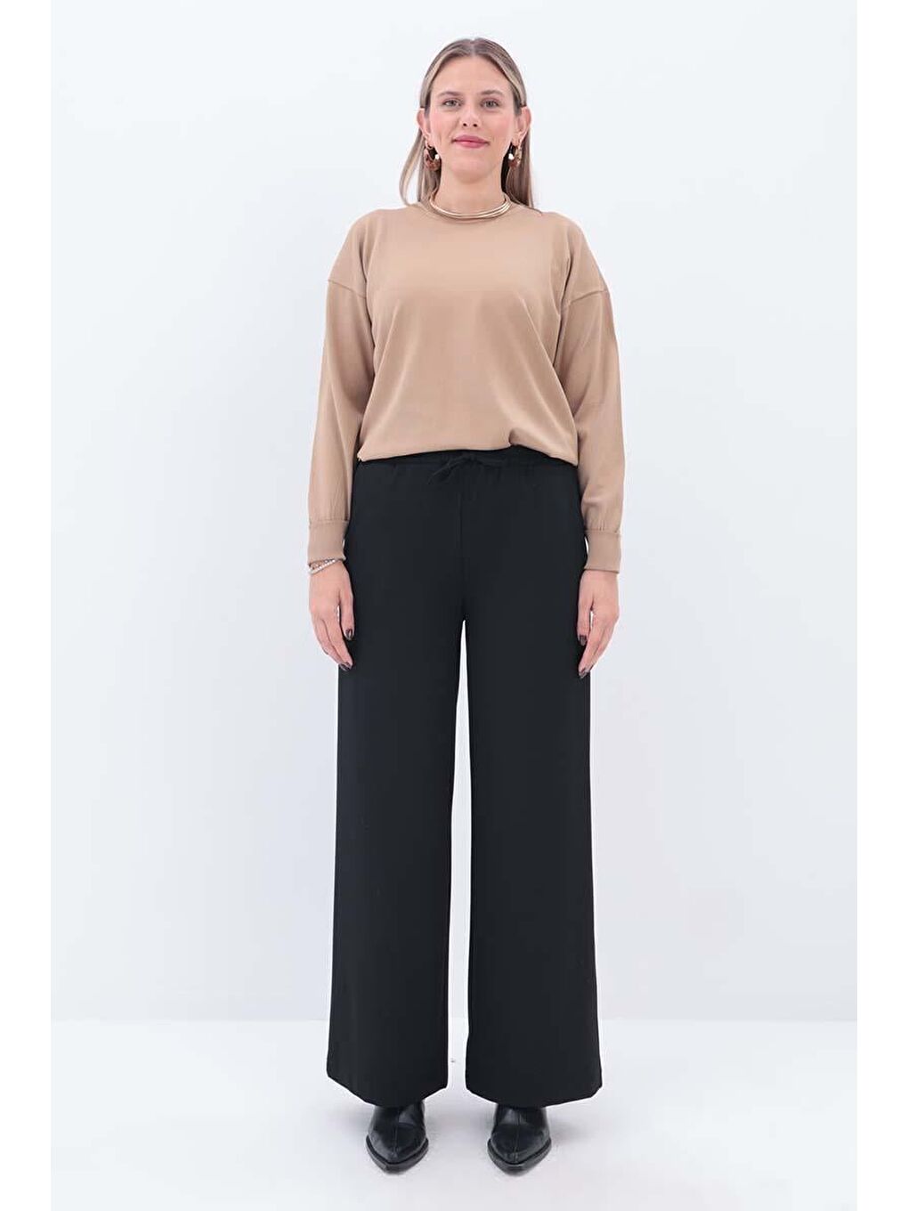 Siyah-Beli Lastikli Kordonlu Pantolon-1