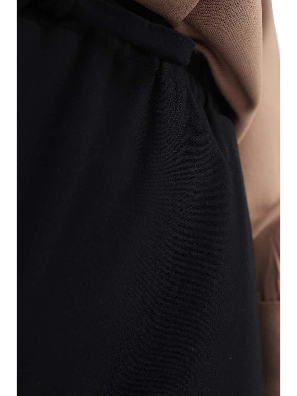 Siyah-Beli Lastikli Kordonlu Pantolon-4