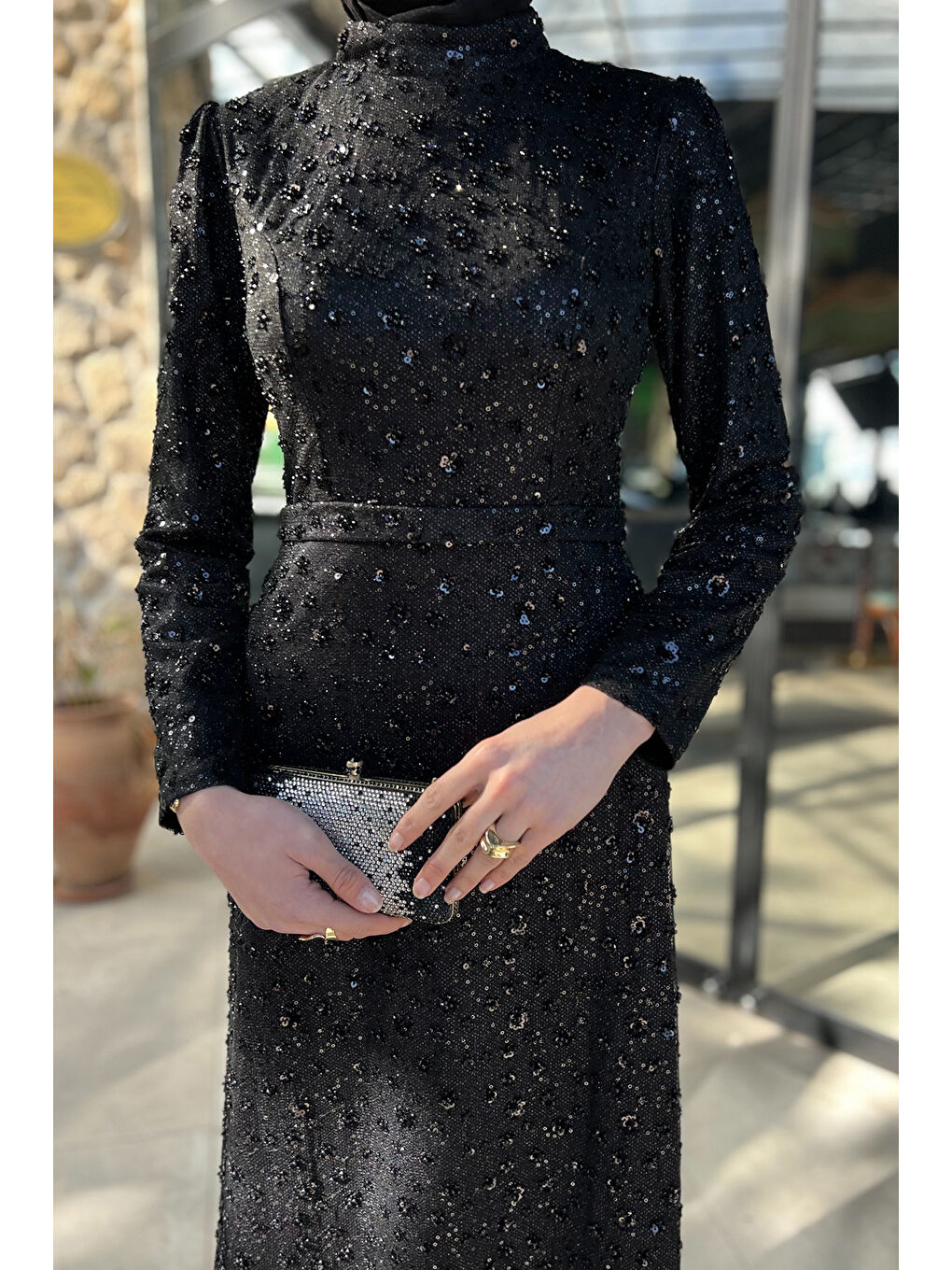 Siyah Pul İşlemeli Tesettür Abiye-4