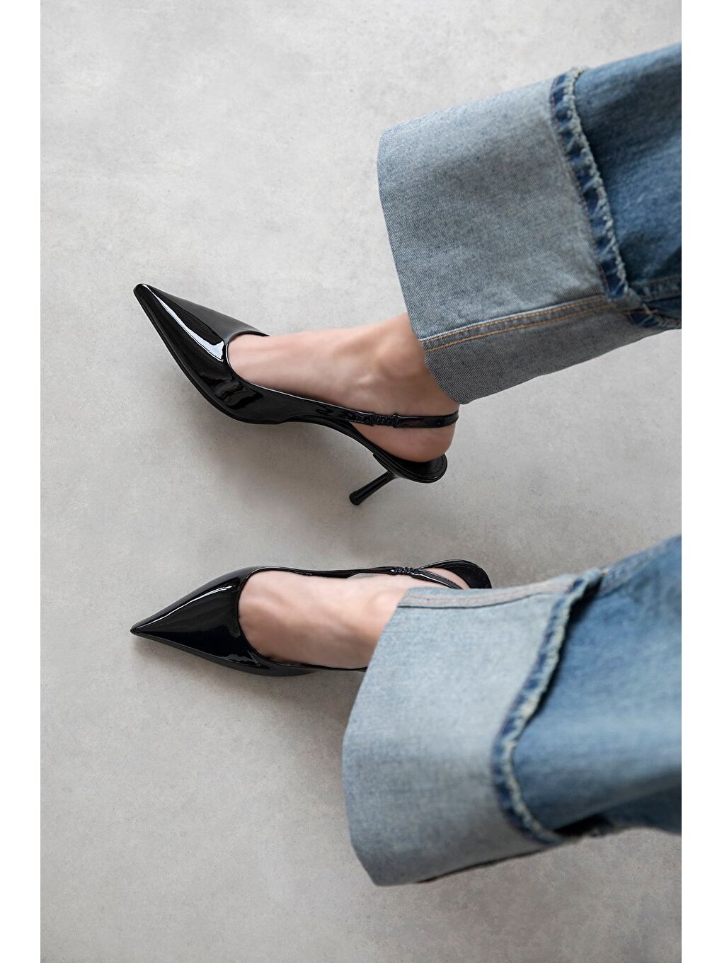 Jeres Kadın Topuklu Rugan Ayakkabı Siyah-1