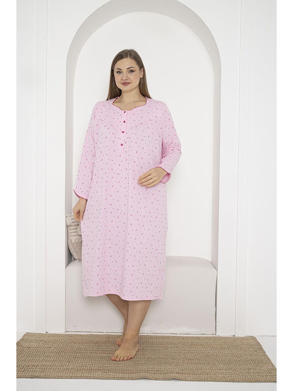 Pembe Uzun Kol Düğmeli Yaka %100 Pamuklu Penye Büyük Beden Anne Geceliği 933-1