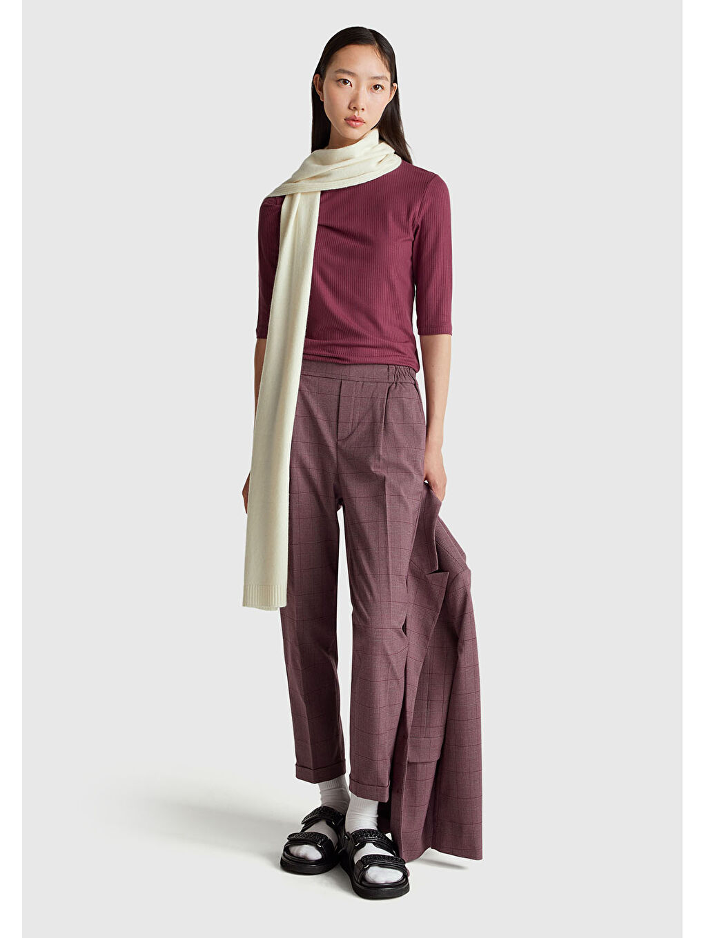 Kadın Mürdüm Liyosel Karşımlı Yarım Kol Slim Fit Dik Yaka T-Shirt-4