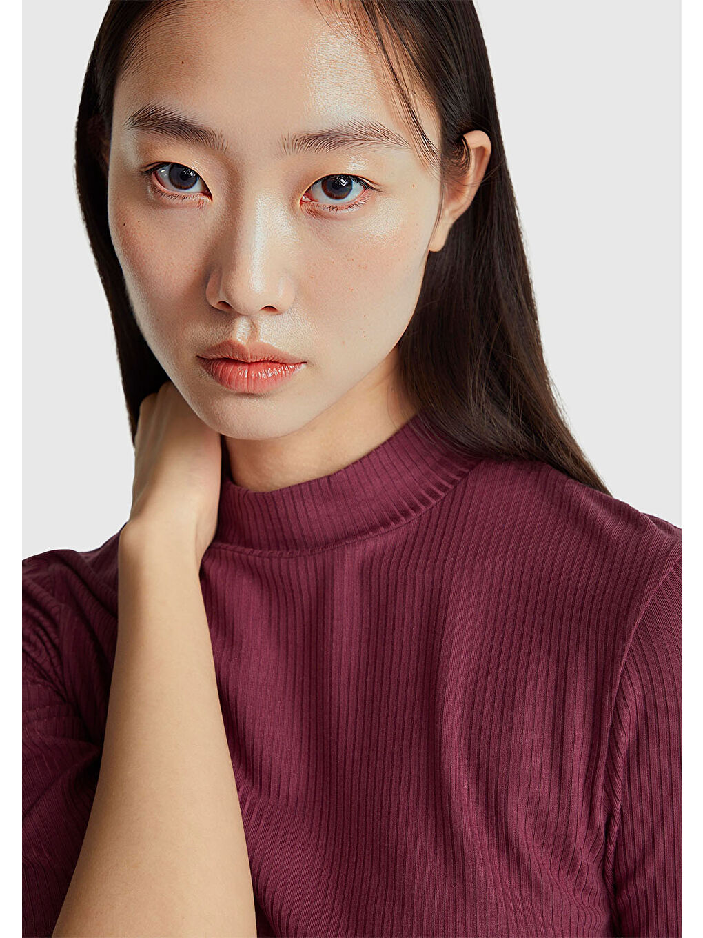 Kadın Mürdüm Liyosel Karşımlı Yarım Kol Slim Fit Dik Yaka T-Shirt-5