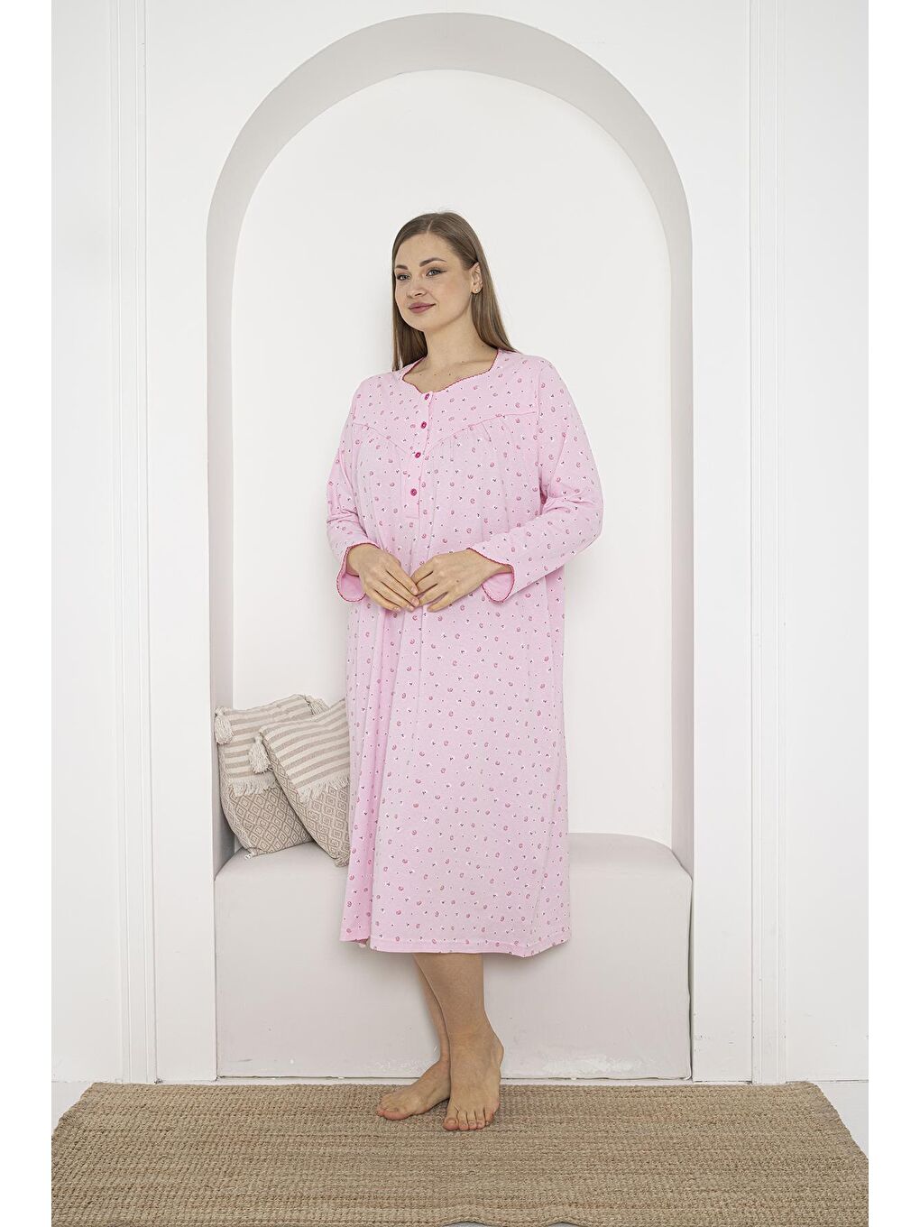 Pembe Uzun Kol Düğmeli Yaka %100 Pamuklu Penye Büyük Beden Anne Geceliği 933-2
