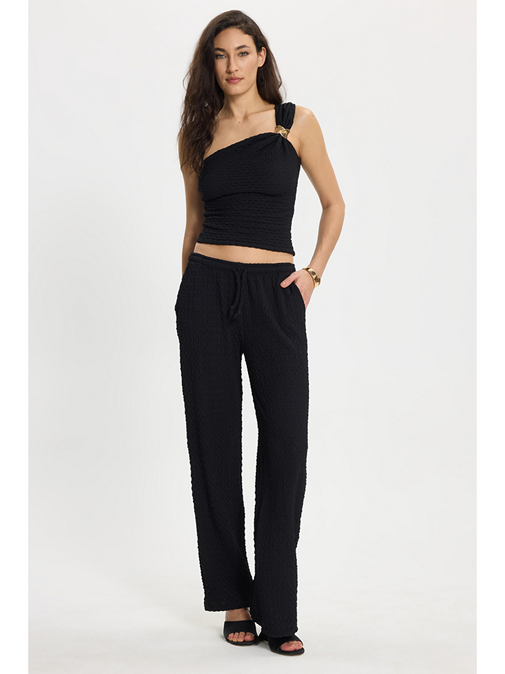 Kadın Slim Fit Dar Kesim Tek Omuz Tek Kol Doku Desenli Siyah Bluz-7