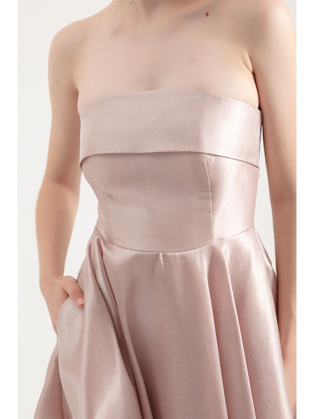 Pembe Kadın Pudra Straplez Kloş Kesim Tül Abiye Elbise-1