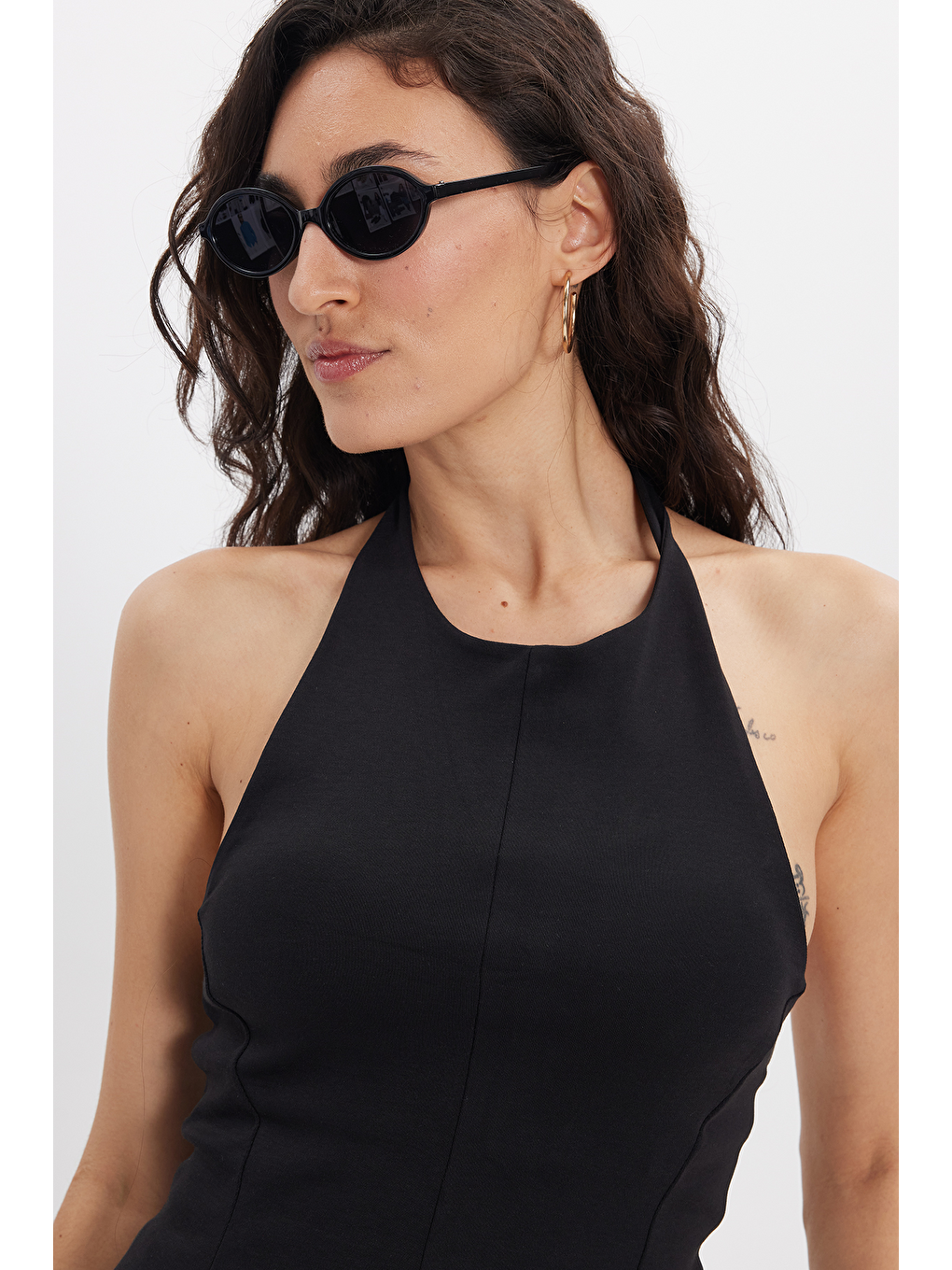 Kadın Slim Fit Dar Kesim  %100 Pamuk Boyundan Bağlamalı Sıfır Kol Siyah Bluz-2