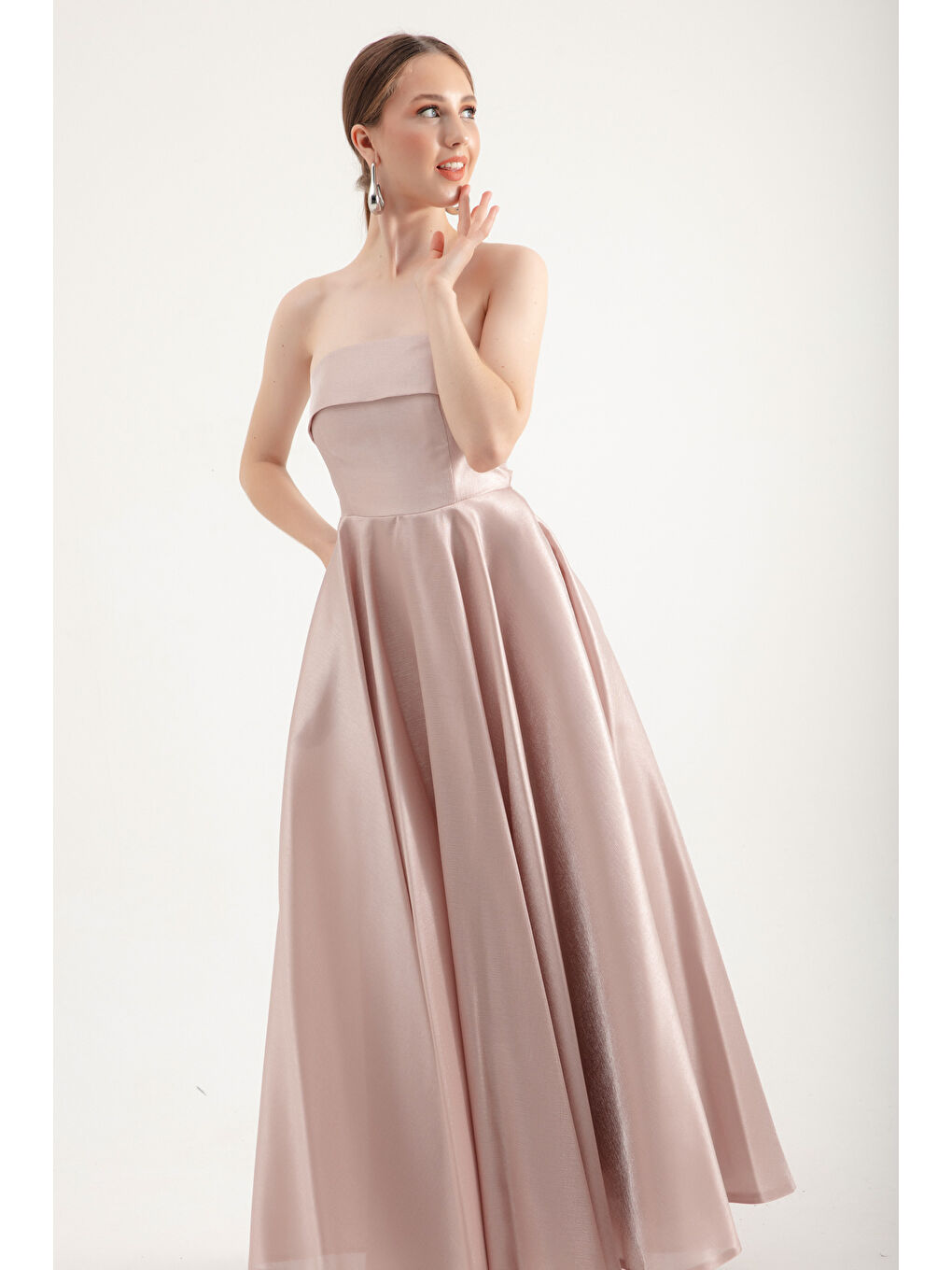 Pembe Kadın Pudra Straplez Kloş Kesim Tül Abiye Elbise-3