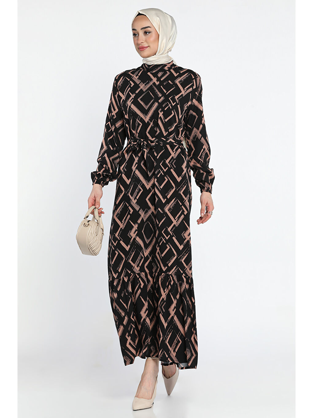 Siyah Desenli Bel Kuşaklı Tesettür Viskon Elbise-3
