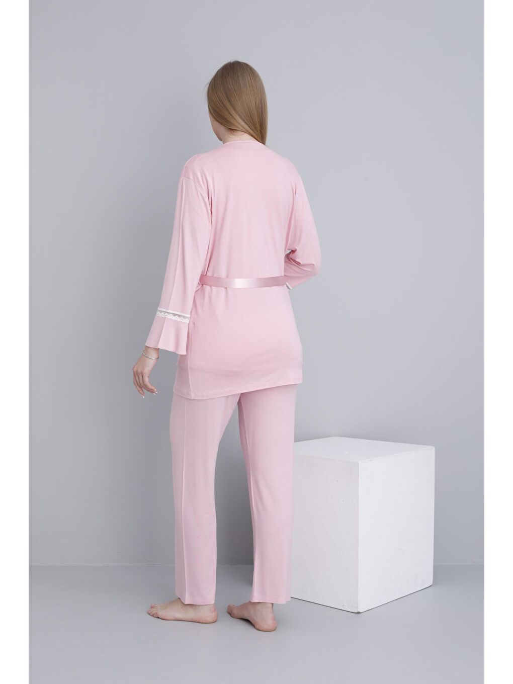 Pembe Pudra Dantel Şeritli V Yaka Sabahlıklı Hamile ve Lohusa Pijama Takımı-1